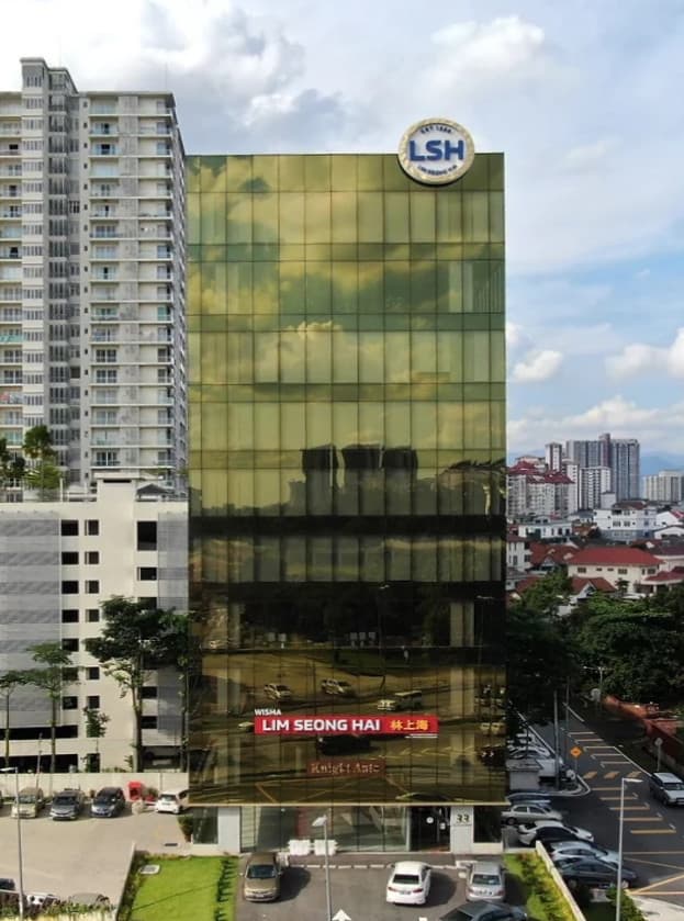 Front view of the Wisma Lim Seong Hai building